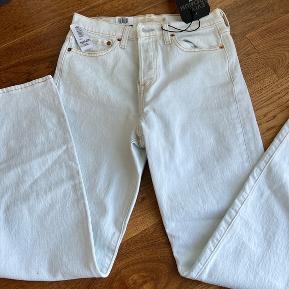 Levi’s Wedgie Icon jeans (size 26) - Picture 2 of 8